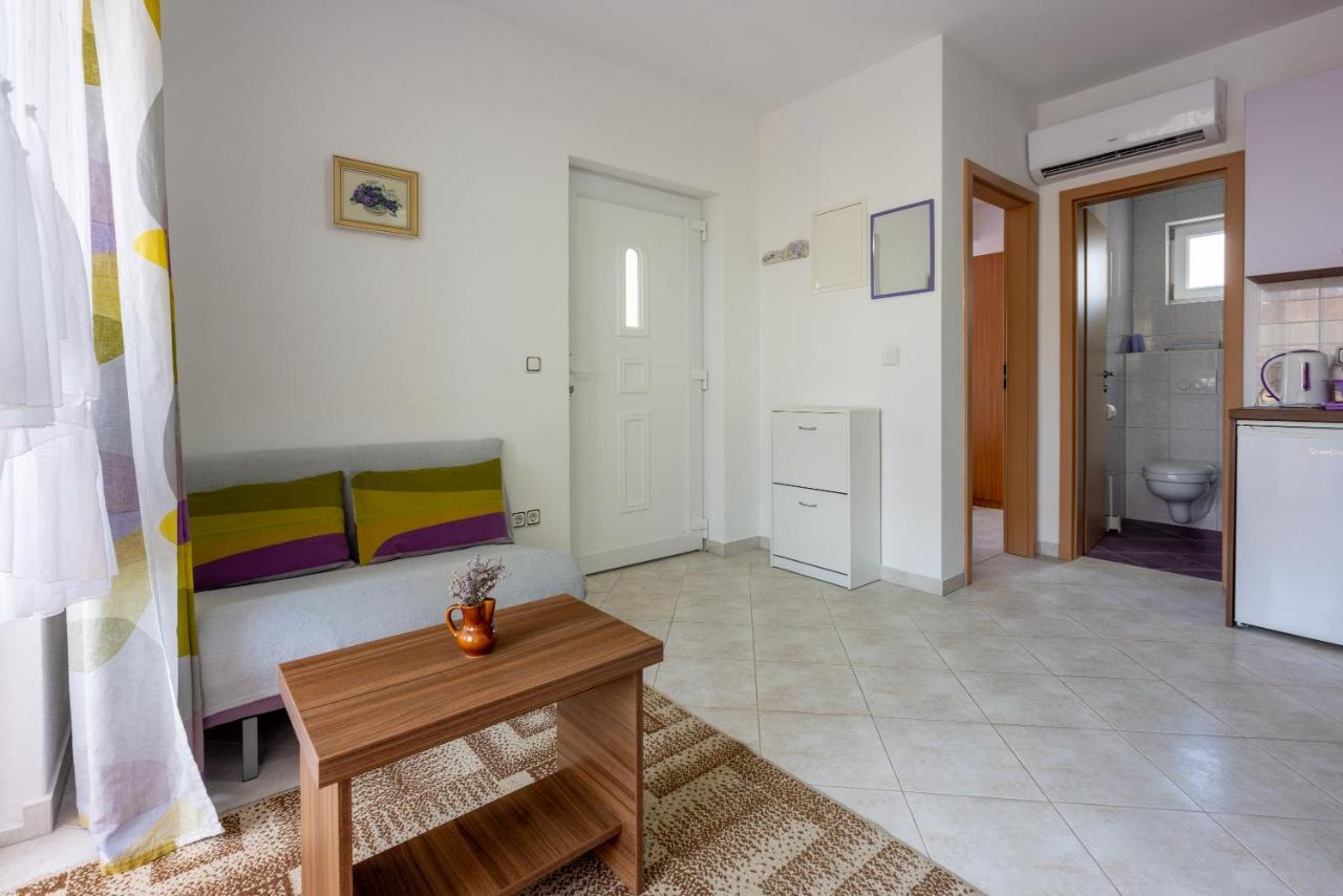 Apartament Jaric *