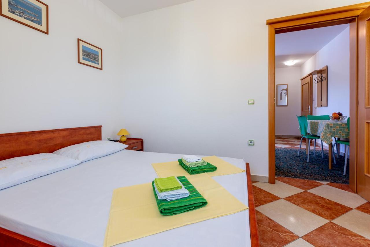 Apartament Jaric *