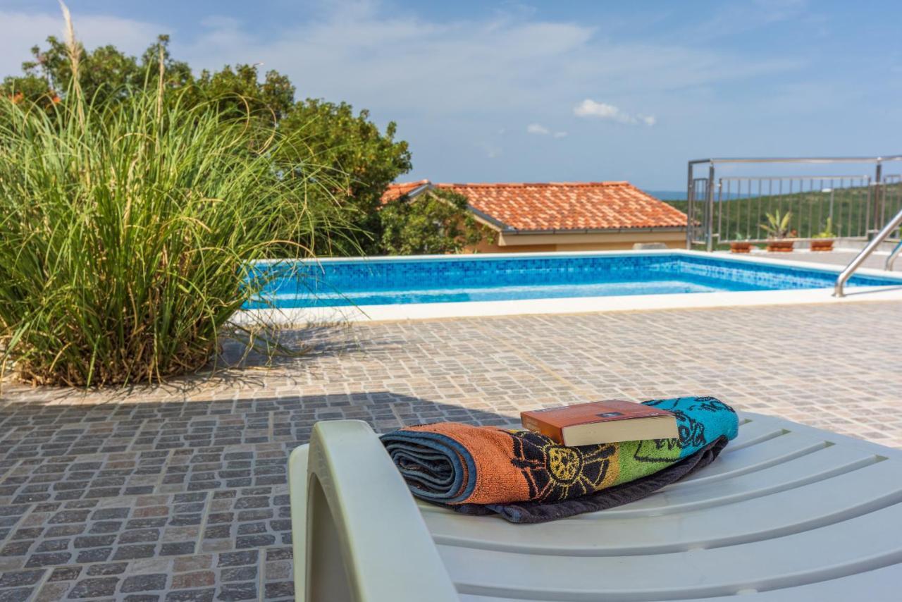 Apartament Jaric *